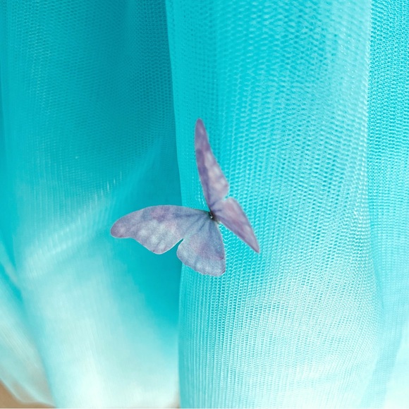 Short Formal Dress in Tulle for Homecoming Prom or Wedding with 3D Butterflies - Picture 5 of 7